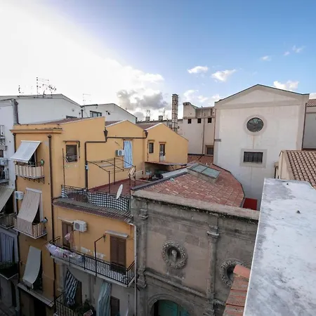 Sunny Loft With Terrace And Jacuzzi In The Centre Palermo