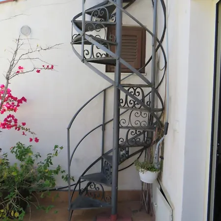 Apartment Sunny Loft With Terrace And Jacuzzi In The Centre Palermo