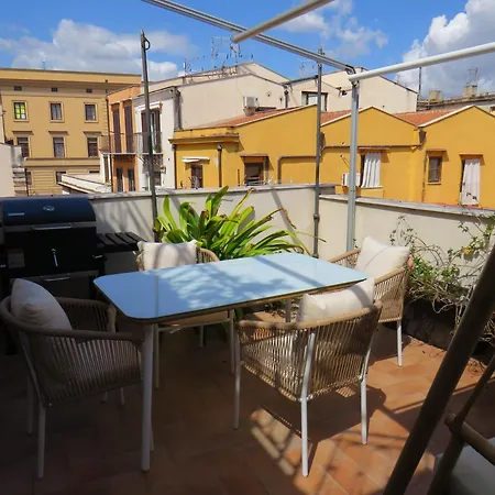Sunny Loft With Terrace And Jacuzzi In The Centre Apartment