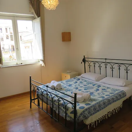 Sunny Loft With Terrace And Jacuzzi In The Centre